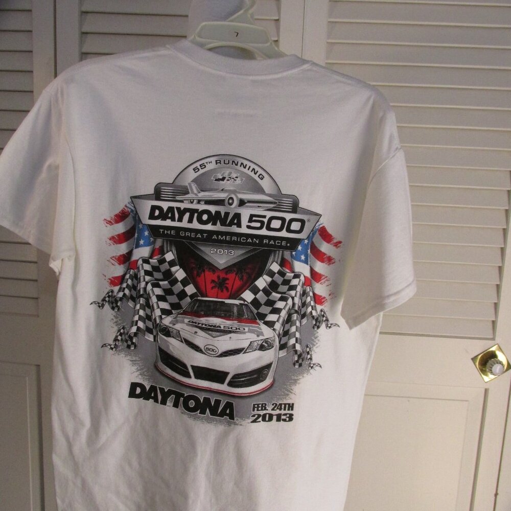 Daytona 500 February 24th 2013 T-Shirt - Medium